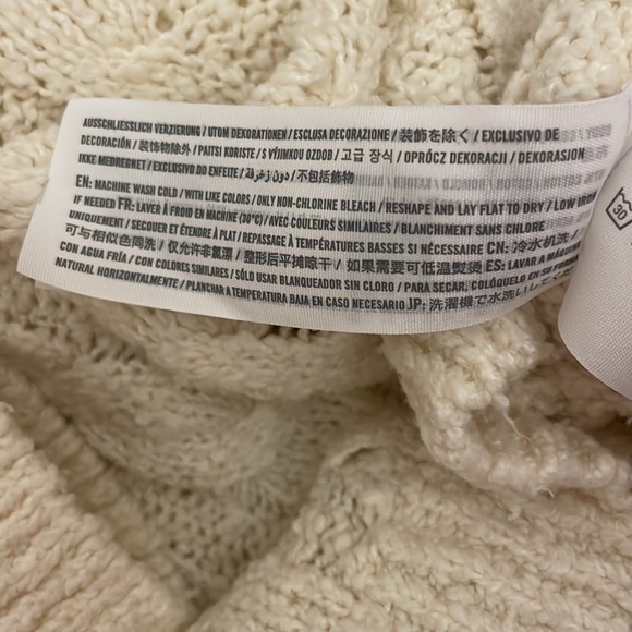 Abercrombie kids white sweater - Picture 6 of 6